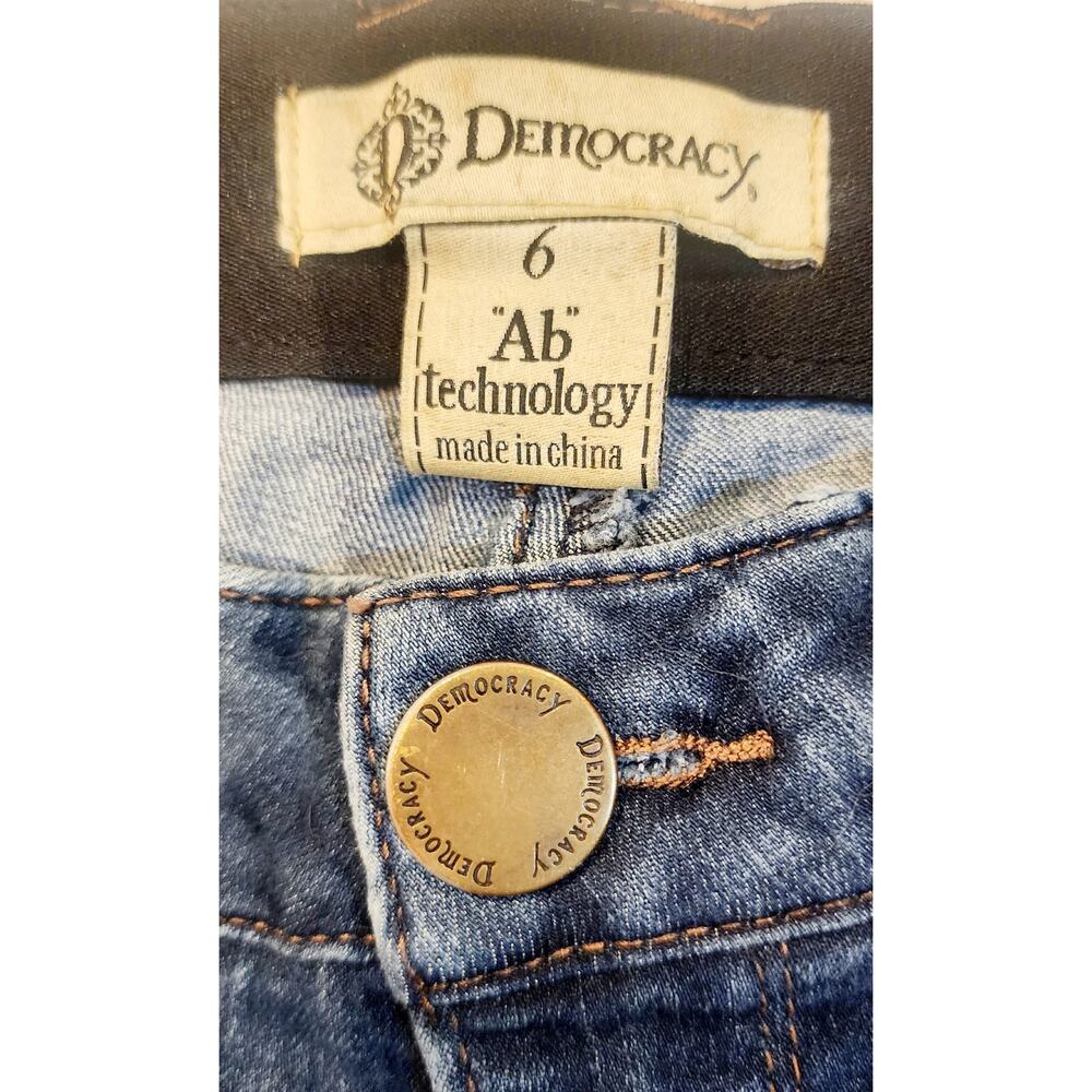 Democracy Jeans size 6 AB Technology